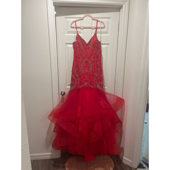 Red Vienna Size 16 Ball gown dress - Picture 1 of 2